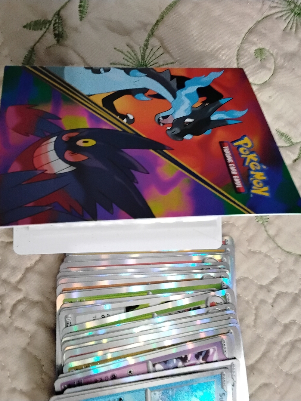 Pokémon Trading Card Game 60 Cards 30 Holos